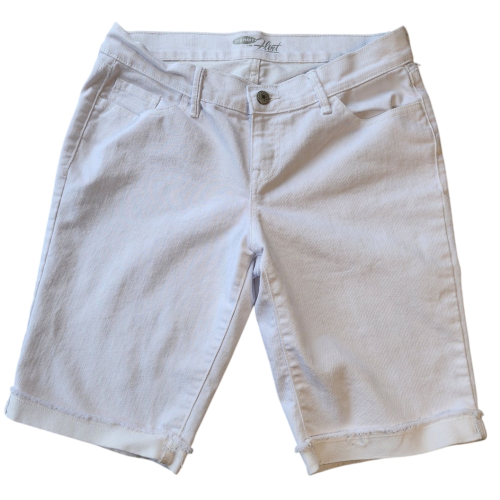 Old Navy Womens 2 The Flirt Bermuda Raw Cuff Stretch 5 Pocket Shorts White